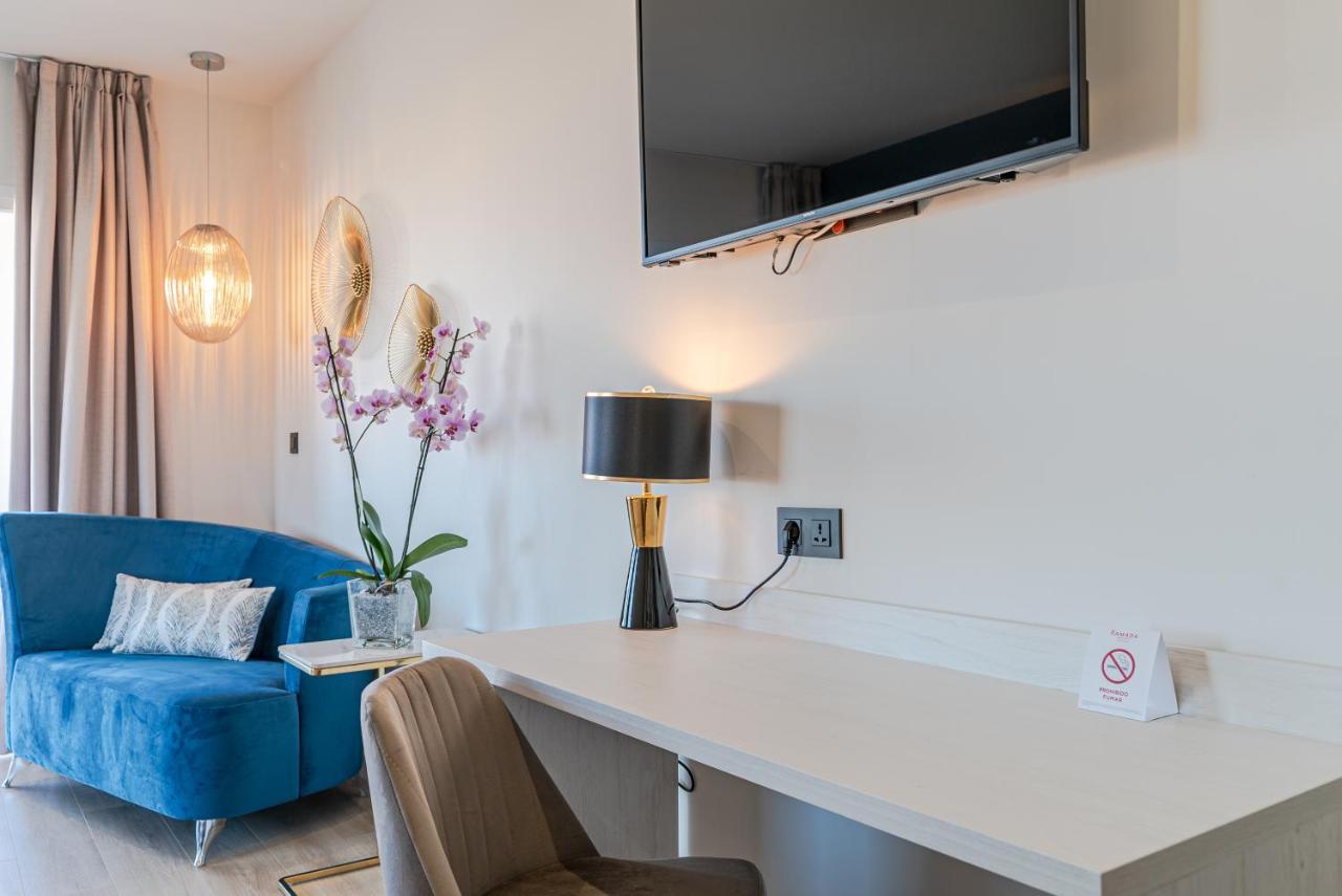 Ramada Resort By Wyndham El Puerto de Mazarrón מראה חיצוני תמונה