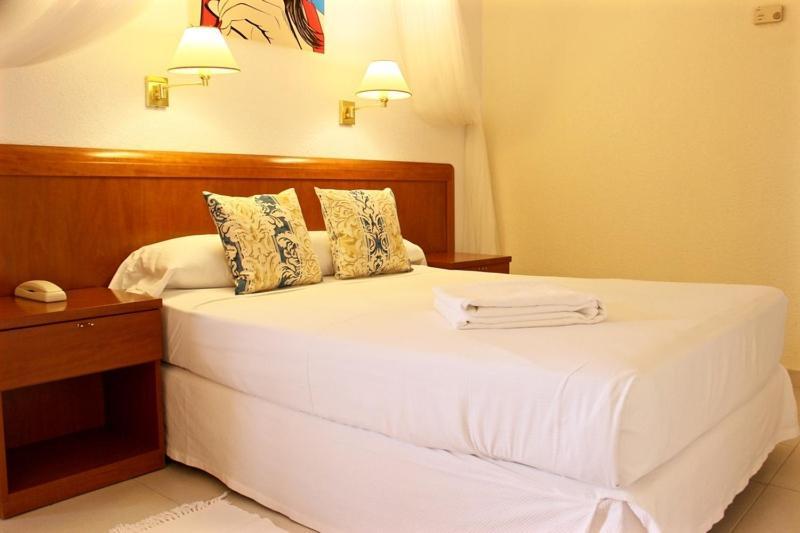 Ramada Resort By Wyndham El Puerto de Mazarrón חדר תמונה